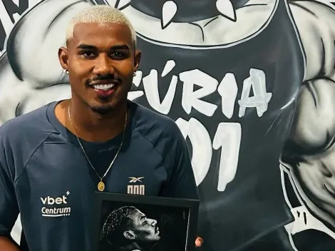 Cuiabano visita sede da Fúria Jovem e é homenageado