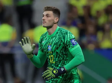 Bento, goleiro do Al-Nassr, alvo do Flamengo, tem salário surreal