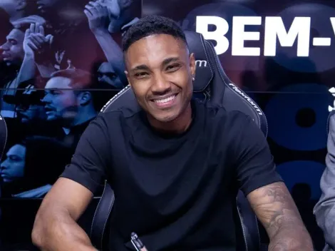 Vitinho mal chega ao Corinthians e condição física é exposta