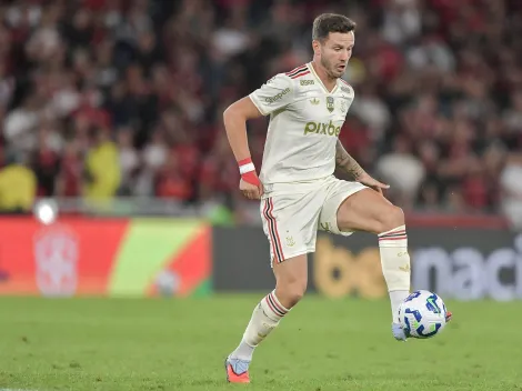 Saúl fica no banco e vira alvo de críticas do jornal espanhol “As”