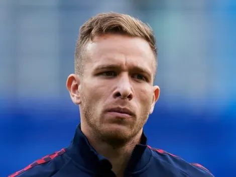 Arthur pode adiar estreia pelo Grêmio e deve jogar apenas em 14 de setembro