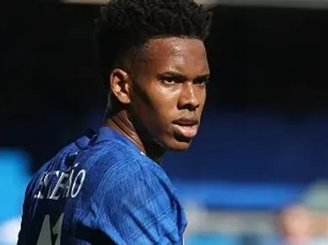 Estevão será titular do Chelsea em breve, revela Carragher