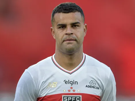 Alisson ficou de fora na Libertadores, mas deve voltar contra o Atlético-MG