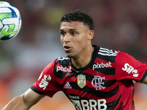 Santos monitora Victor Hugo, do Flamengo, e espera sinal verde de Vojvoda