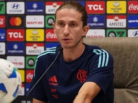 Filipe Luís decide renovar com o Flamengo em dezembro