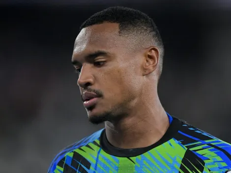 Interesse do West Ham em John trava saída de Linck