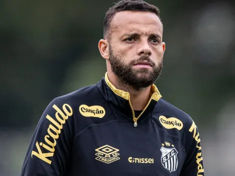 Guilherme evita comentar futuro e detalha sua superação no Santos