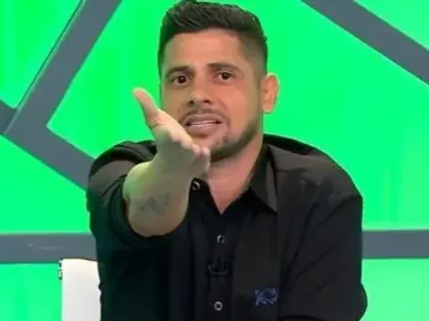 Cicinho manda recado sobre Corinthians x Palmeiras