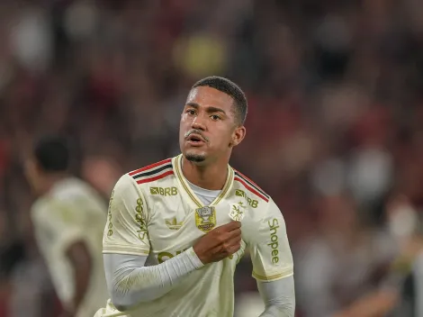 Flamengo monta elenco milionário sem gastar mais do que arrecadou