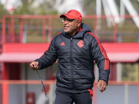 Roger Machado treina novo esquema tático no Internacional