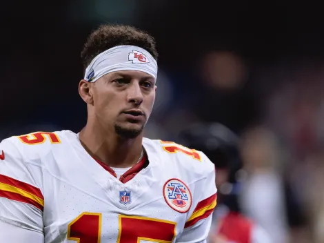 Mahomes destaca gramado do Corinthians e comenta experiência da NFL no Brasil
