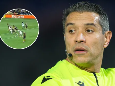 VAR anula pênalti e expulsa jogador por agressão no mesmo lance; veja