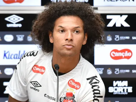 Vagner Frederico revela que ausência de Arão no Santos é por opção do jogador