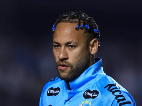 Contra o Atlético-MG, Santos precisa superar histórico negativo em campo sintético