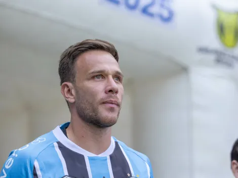 Arthur admite frustração após reestreia no Grêmio com derrota