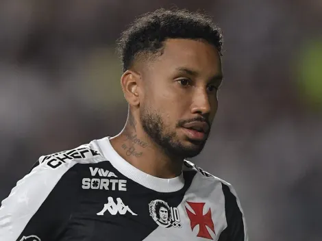 Jair agradece apoio da torcida do Vasco após cirurgia