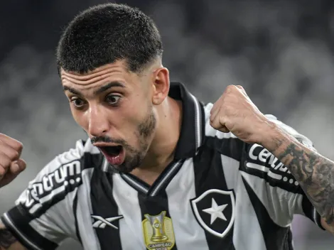 Santi Rodríguez celebra primeiro gol com a camisa do Botafogo