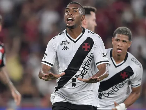 Torcida do Vasco se rende a Rayan após gol contra o Flamengo