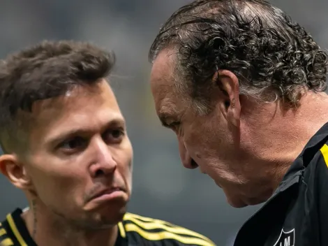 Alvo do Fluminense, Cuca é criticado por jogadores no Atlético