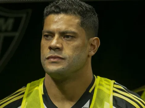 Hulk exige investigação da CBF após receber cartão