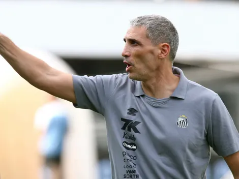 Santos divulga lista de relacionados com Arão e Brahimi Billal