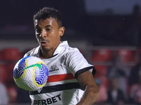 Luiz Gustavo é destaque do São Paulo após seis meses longe de campo