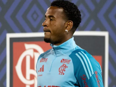 Jornalista pega pesado com zagueiro Cleiton em Bahia x Flamengo