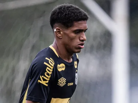 Souza não descarta saída do Santos após poucas chances