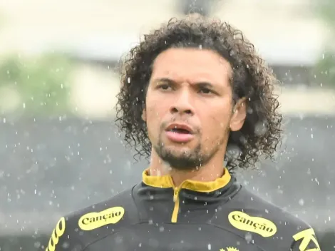 Vojvoda deve escalar Arão como titular em Santos x Corinthians