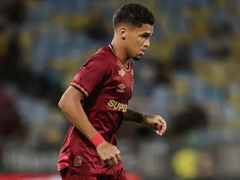 Riquelme dá primeira assistência como profissional pelo Fluminense no Brasileirão