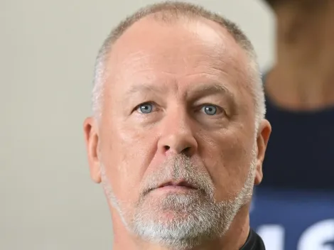 Mano Menezes dá esporro no vestiário do Grêmio