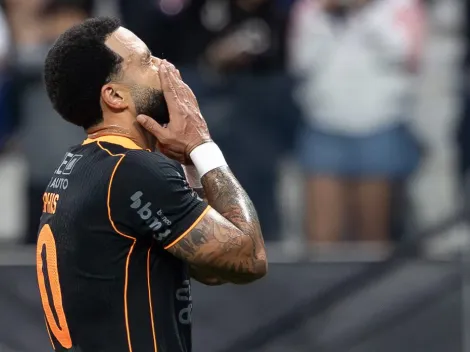 Memphis Depay vive indefinição no Corinthians por divergência sobre contrato