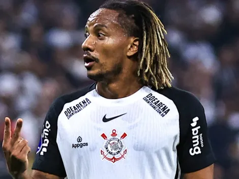 Corinthians mantém Carrillo e descarta saída para o Internacional