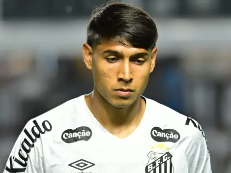 Torcida do Santos detona atuação do zagueiro Adonis Frías contra o Botafogo