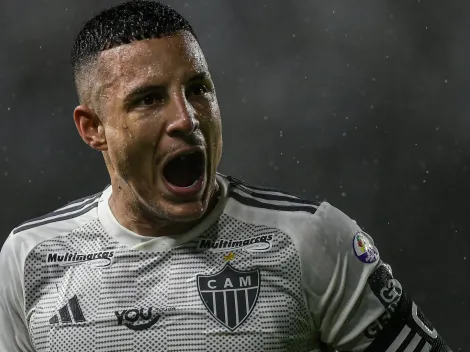 Guilherme Arana se rende ao talento de Hulk e Dudu, do Galo