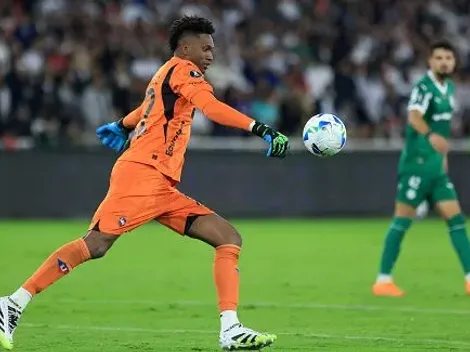 Árbitro Wilmar Roldán permite cera de Domínguez contra o Palmeiras