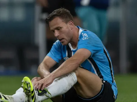 Arthur chama a responsa nos bastidores e cobra jogadores do Grêmio