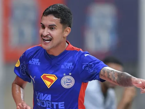 Bahia compra Rodrigo Nestor e meia assina contrato até 2030