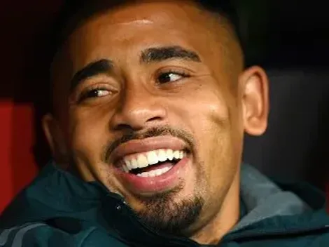 Gabriel Jesus provoca Corinthians e tira onda com Martinelli e Magalhães