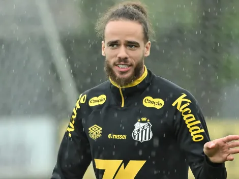 Brahimi incomodado com guerra de narrativas, mas deseja seguir no Santos e jogar com Neymar em 2026