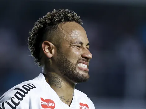 Neymar vem a público e pede desculpas pelo pênalti cometido
