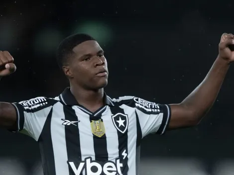 Kadir recebe ligação de Igor Jesus e John Textor após vitória do Botafogo