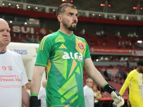 Anthoni recebe mais uma chance no gol após lesão de Ivan