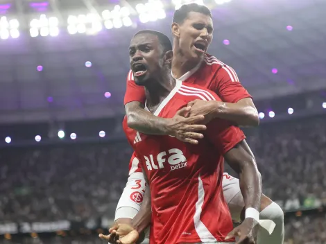 Ricardo Mathias deve começar no banco contra o Santos