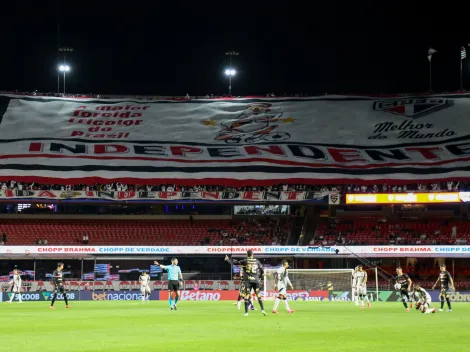 Crise no Morumbis com gramado destruído no São Paulo