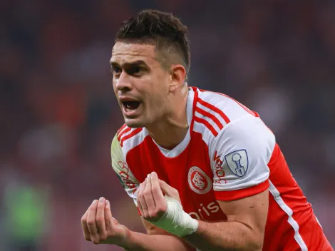 Borré se prejudica no Internacional com gols perdidos contra o Santos