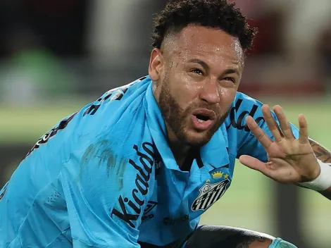 Neymar adia cirurgia no joelho para ajudar o Santos