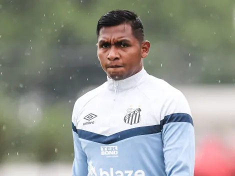 Alfredo Morelos ainda não tem situação definida no Santos