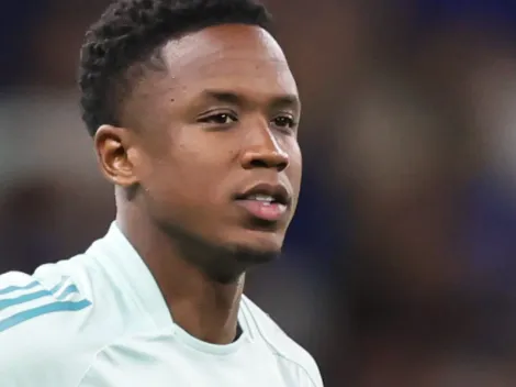 Sinisterra tem veredito médico e Cruzeiro liga alerta com problema antigo