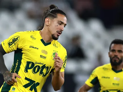 Santos negocia contratação de Chico da Costa